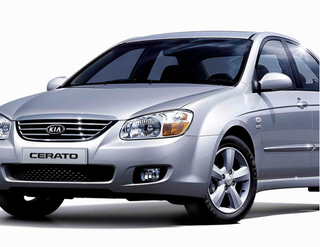 Auto Fußmatten Kia Cerato (2003-2008)